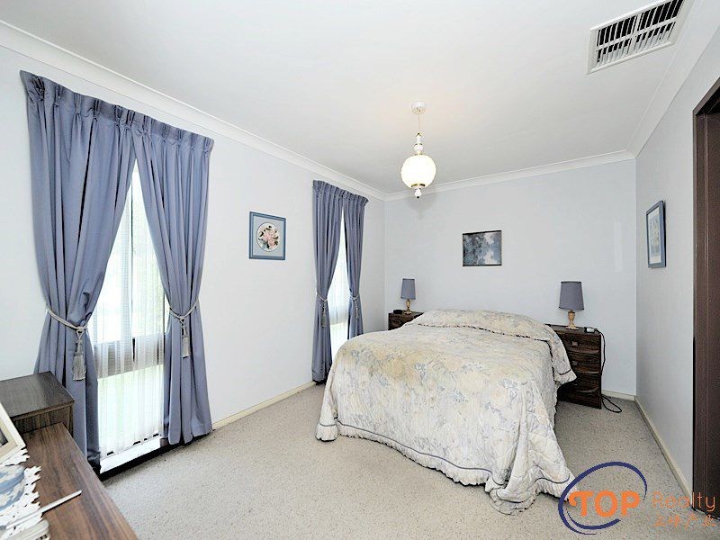 6 Falcon Court, Willetton WA 6155