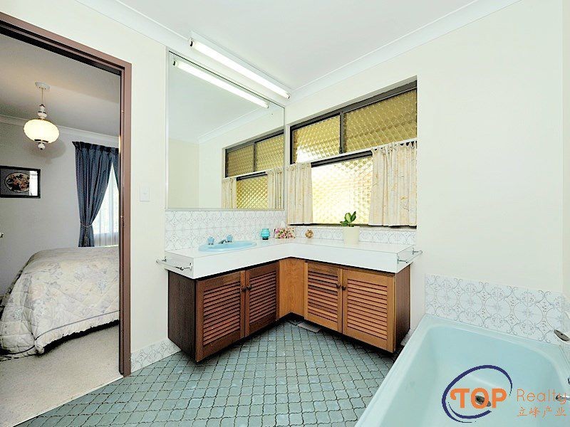 6 Falcon Court, Willetton WA 6155