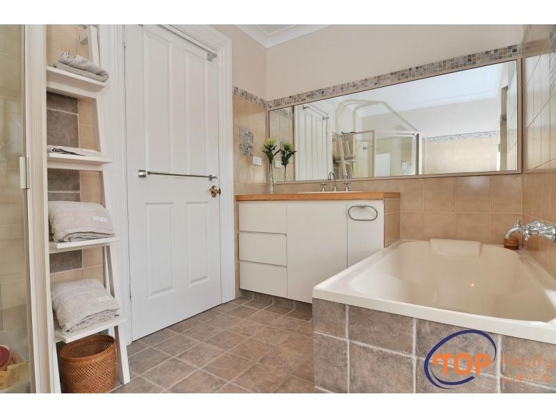 14 Sheldrake Way, Willetton WA 6155