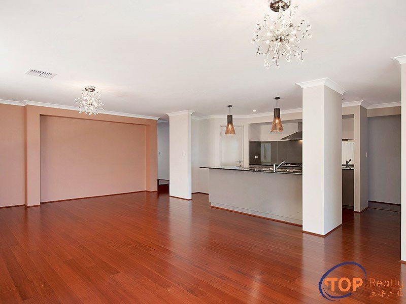7 Riga Crescent, Willetton WA 6155