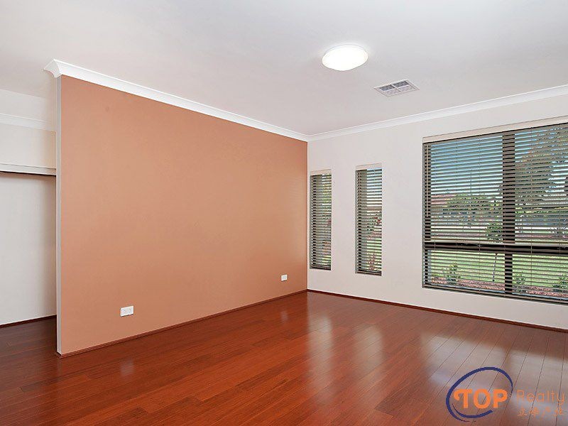 7 Riga Crescent, Willetton WA 6155
