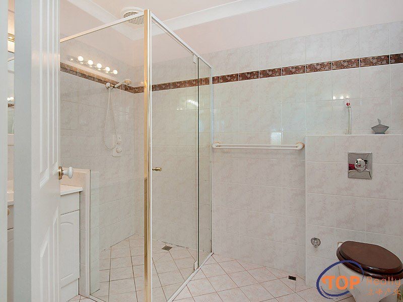 13 Elgon Hill, Willetton WA 6155