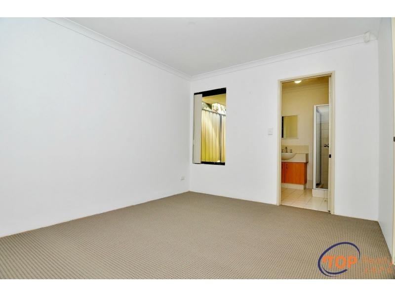 14 Love St, Cloverdale WA 6105