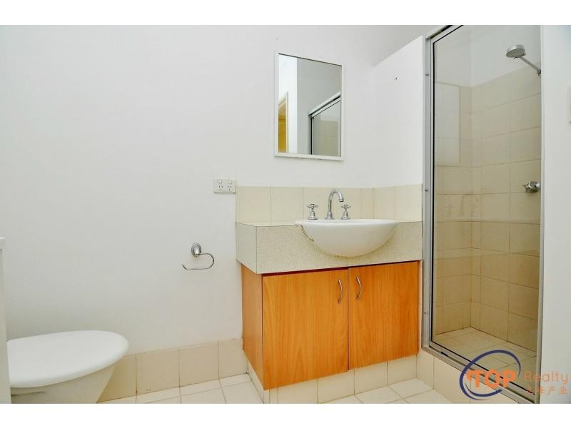 14 Love St, Cloverdale WA 6105