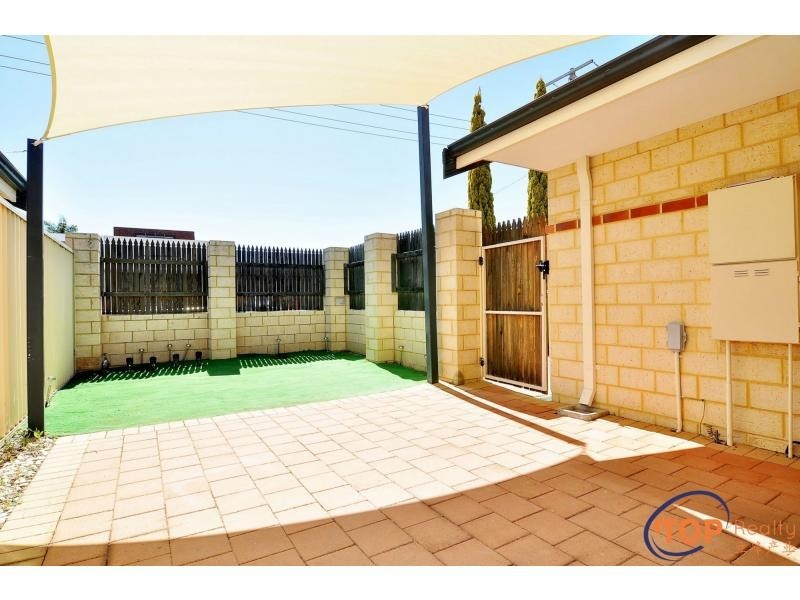 14 Love St, Cloverdale WA 6105