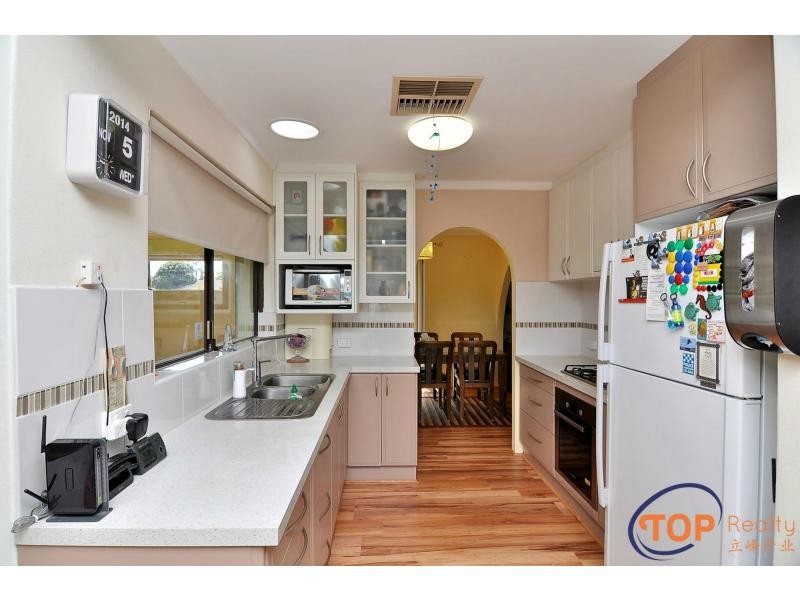 295 Vahland Avenue, Willetton WA 6155