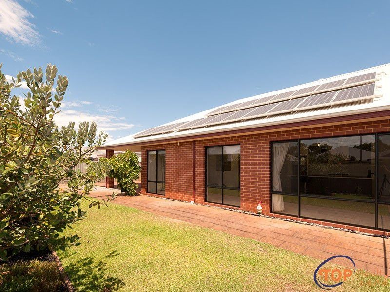 2 Edgar Link, Piara Waters WA 6112