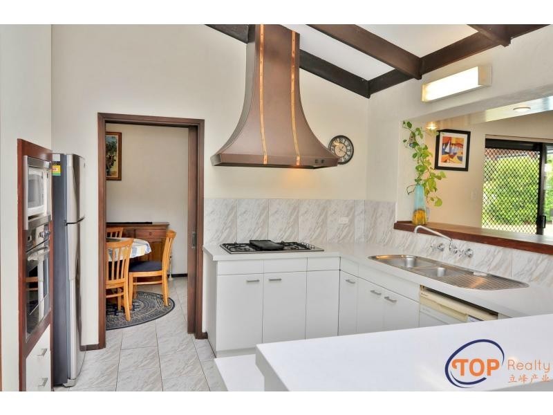 25 Hartung Way, Bull Creek WA 6149