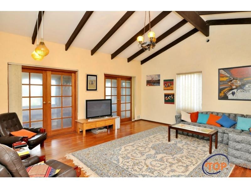 25 Hartung Way, Bull Creek WA 6149