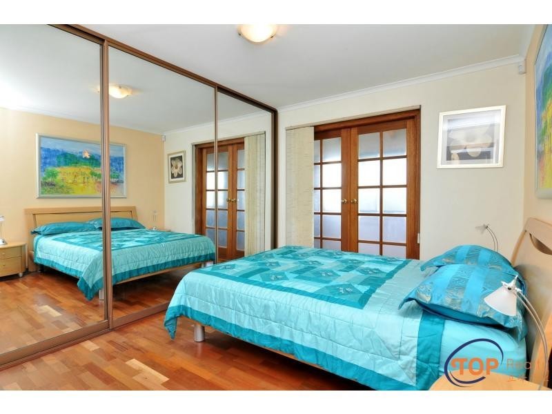 25 Hartung Way, Bull Creek WA 6149