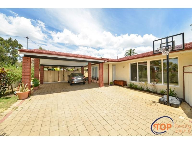 71 Vahland Avenue, Riverton WA 6148