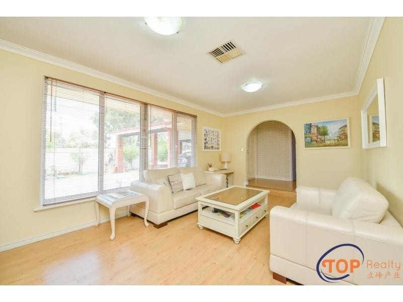 71 Vahland Avenue, Riverton WA 6148