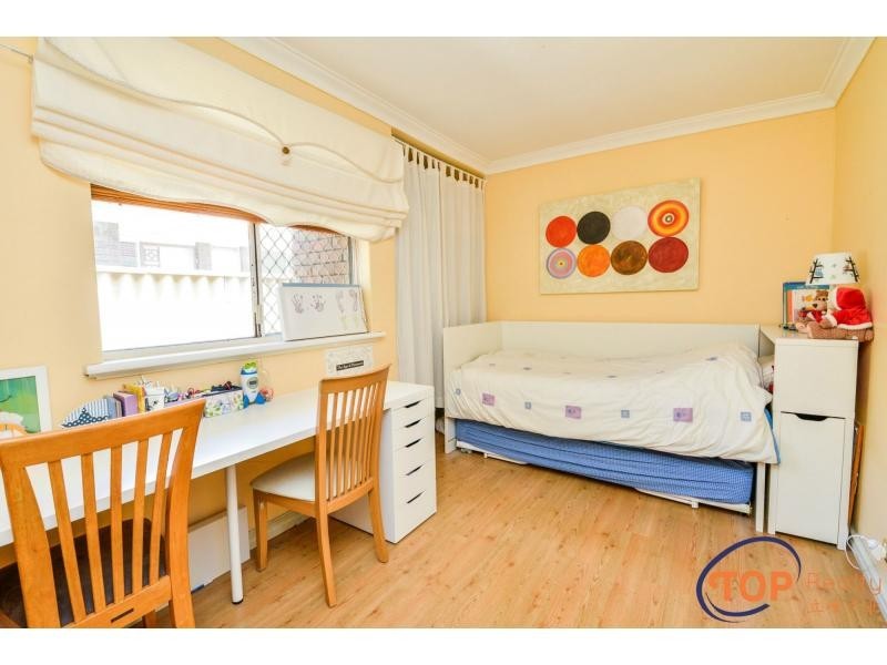 71 Vahland Avenue, Riverton WA 6148