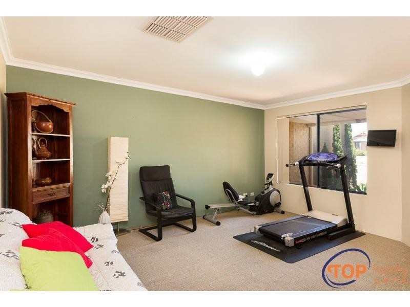 14 Lakefront Avenue, Beeliar WA 6164