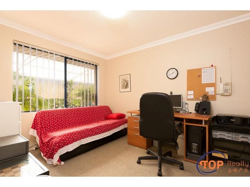 14 Lakefront Avenue, Beeliar WA 6164