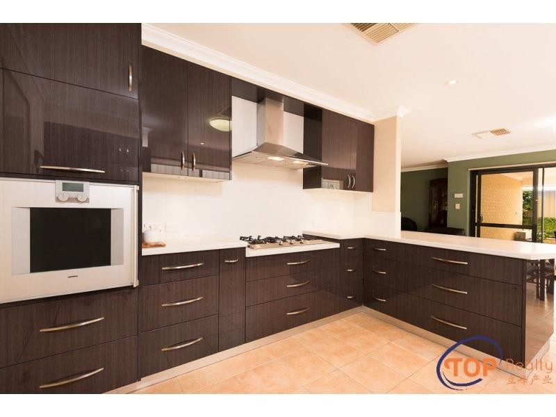 14 Lakefront Avenue, Beeliar WA 6164