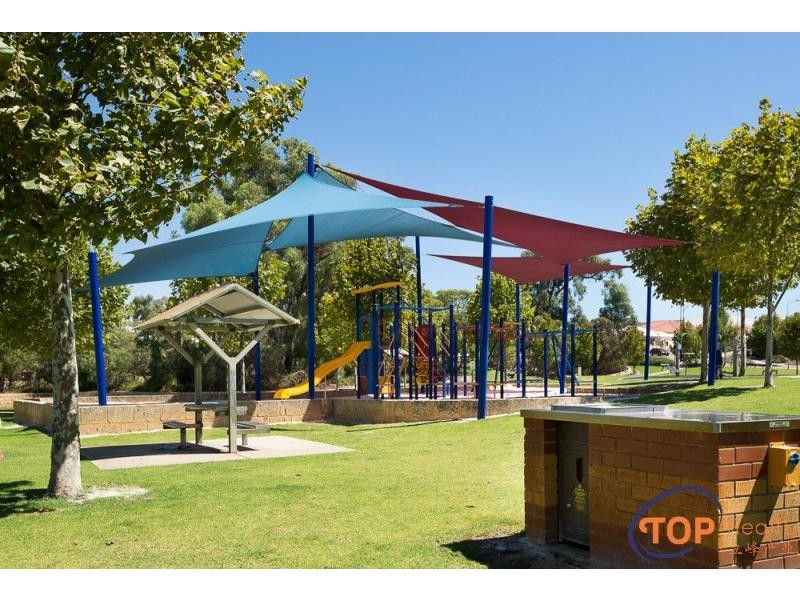 14 Lakefront Avenue, Beeliar WA 6164