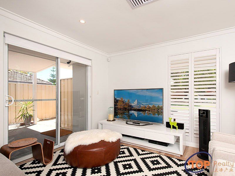 15 Edgecumbe Street, Como WA 6152