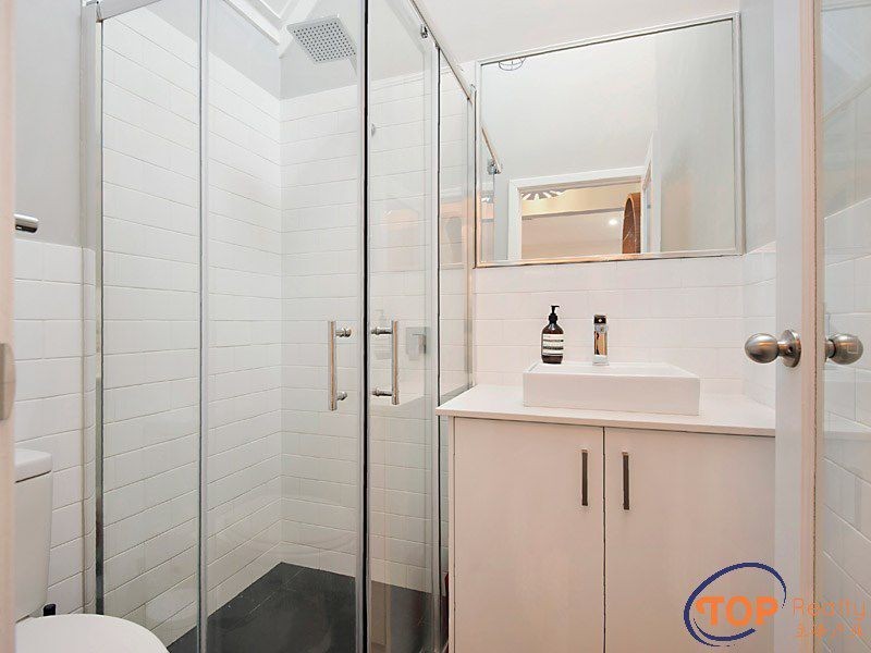 15 Edgecumbe Street, Como WA 6152