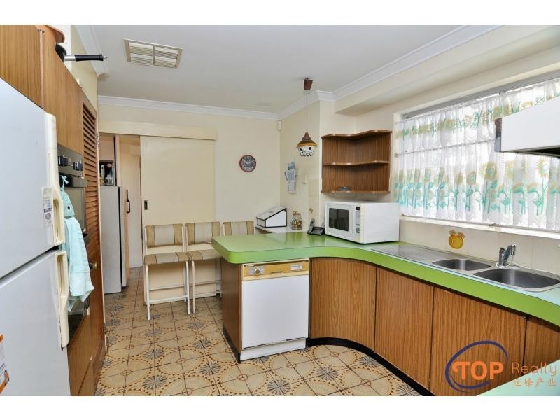 17 The Parapet, Willetton WA 6155