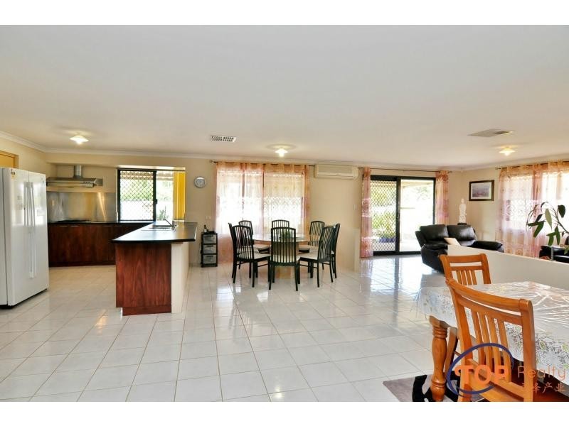 70 Shannon Ramble, Gosnells WA 6110