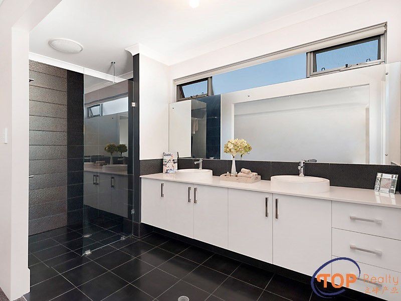 67B Armstrong Road, Wilson WA 6107