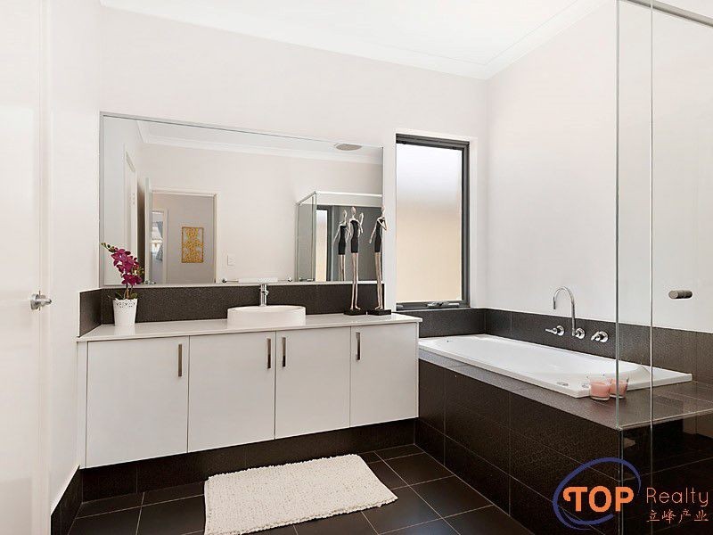 67B Armstrong Road, Wilson WA 6107