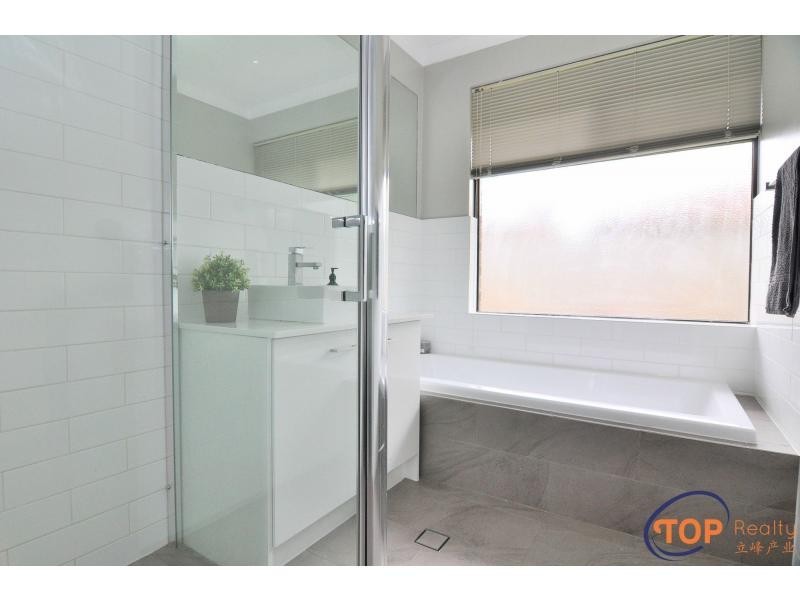 8 Fingall Way, Willetton WA 6155