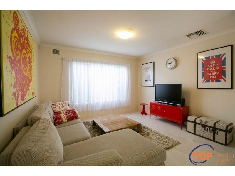 187 Watts Road, Wilson WA 6107