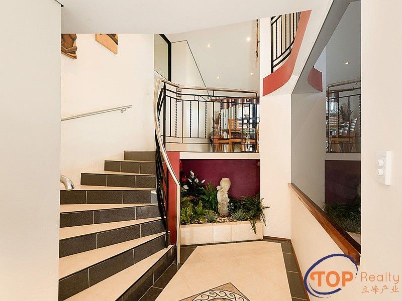 16 The Escarpment, Willetton WA 6155