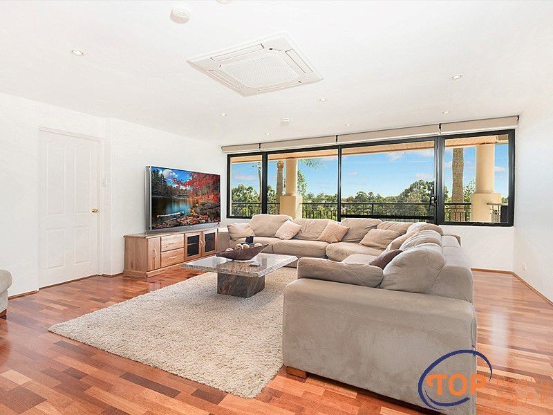 16 The Escarpment, Willetton WA 6155