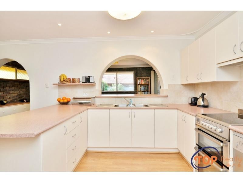 10 Burren Gate, Willetton WA 6155