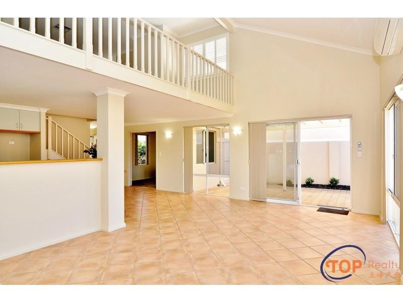 3/44 Lockhart Street, Como WA 6152