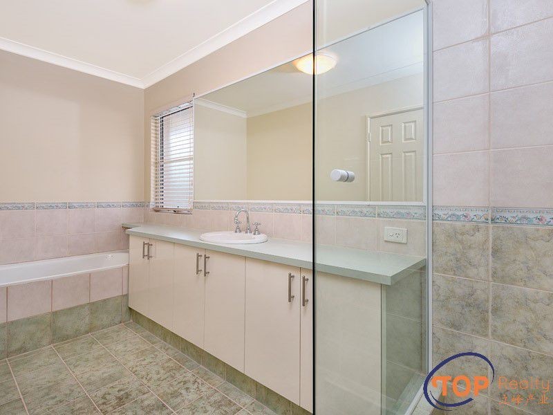 3/44 Lockhart Street, Como WA 6152
