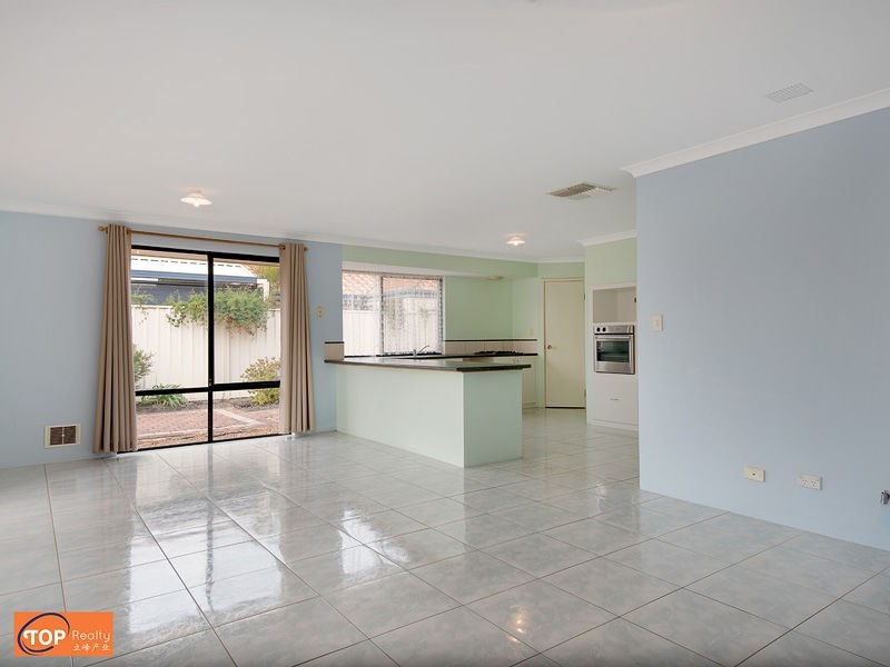 11 Contorta Road, Canning Vale WA 6155