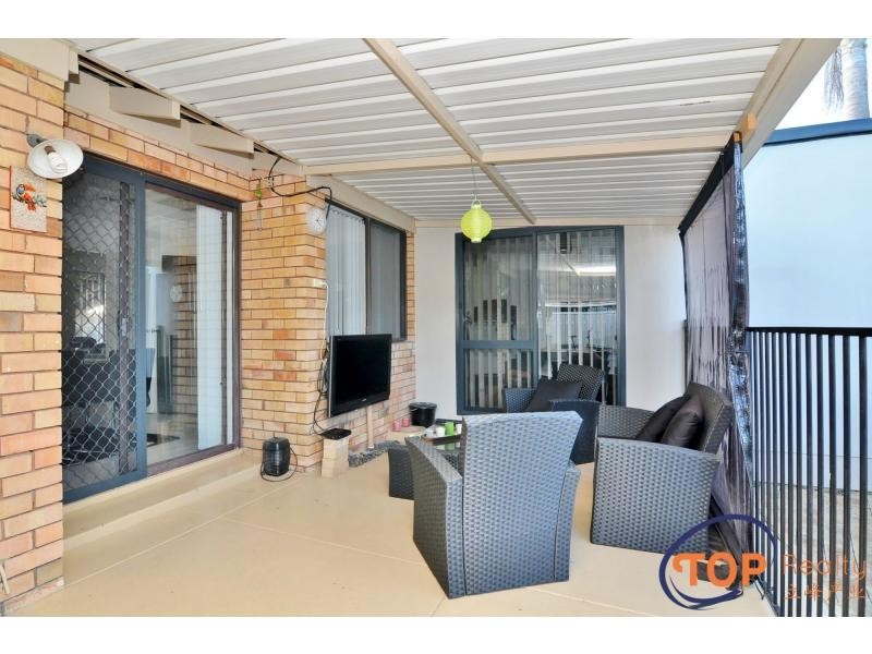 11 Meadowbrook Drive, Parkwood WA 6147