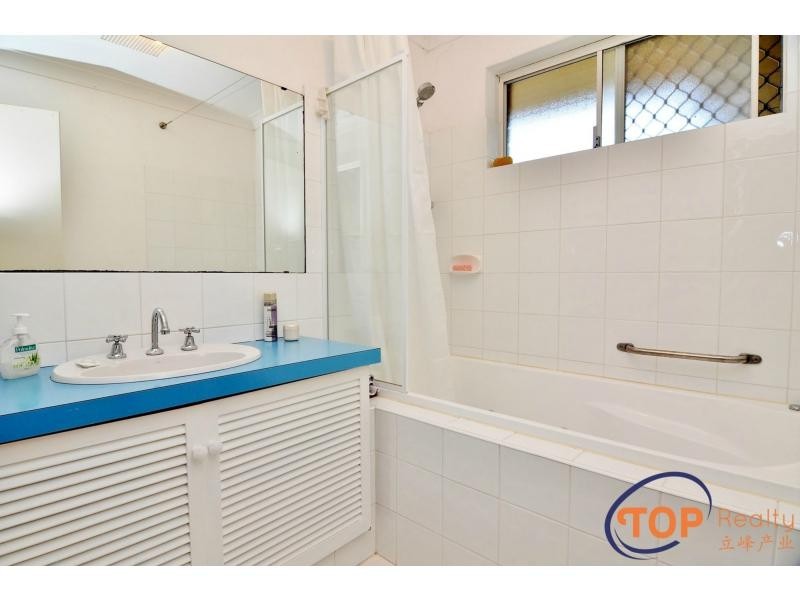 4B The Crowsnest, Willetton WA 6155