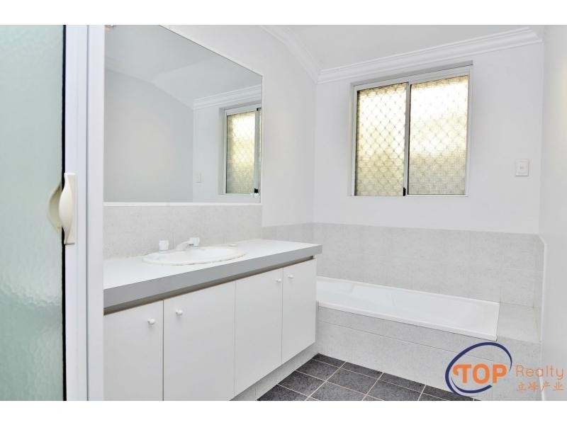 PL2/5 Centaur Street, Riverton WA 6148