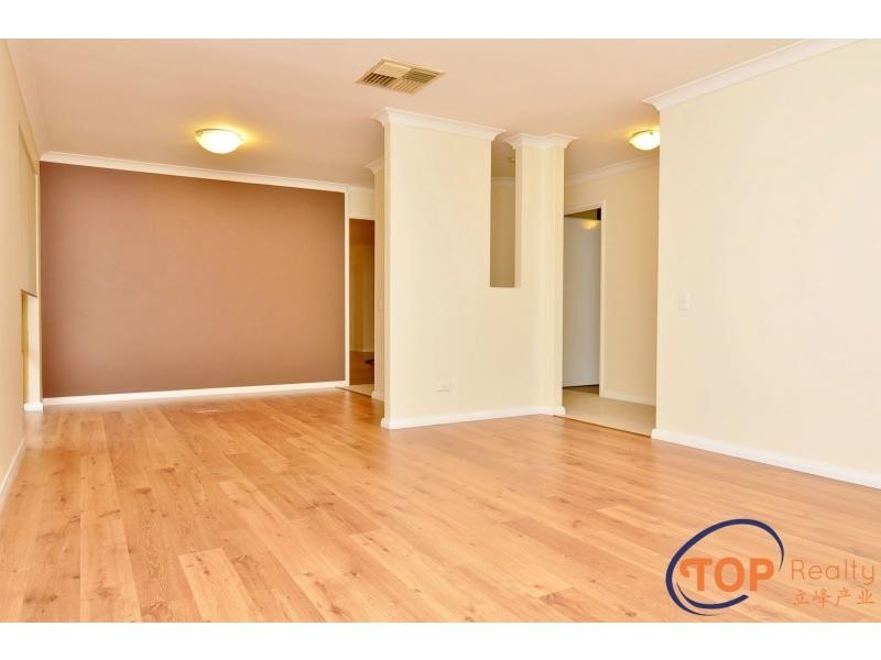 19 Beckley Circle, Leeming WA 6149