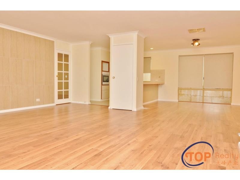 19 Beckley Circle, Leeming WA 6149