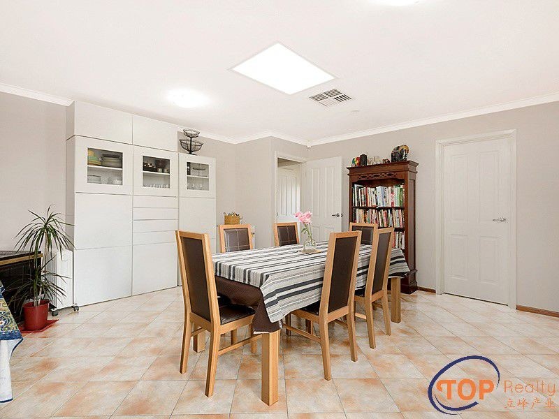 17 Rampart Way, Willetton WA 6155