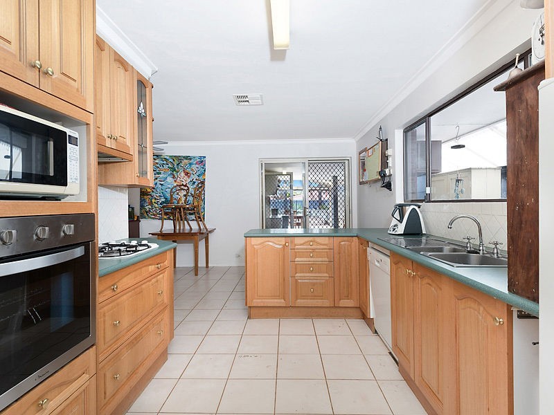 4 Symon Close, Bull Creek WA 6149