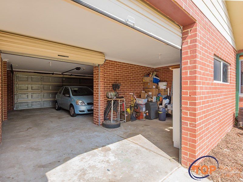 36 Redwood Crescent, Melville WA 6156