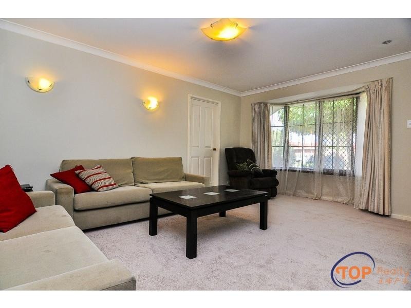49 Keslake Way, Parkwood WA 6147