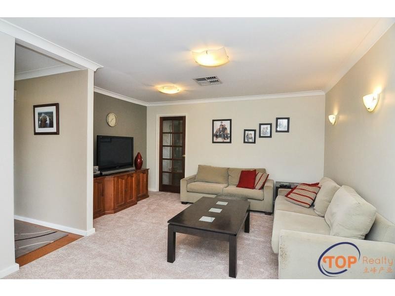 49 Keslake Way, Parkwood WA 6147