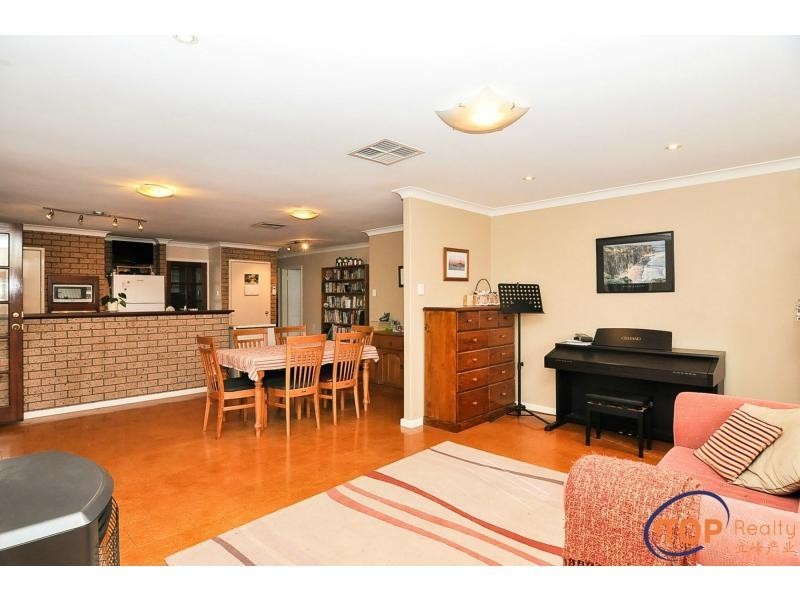 49 Keslake Way, Parkwood WA 6147