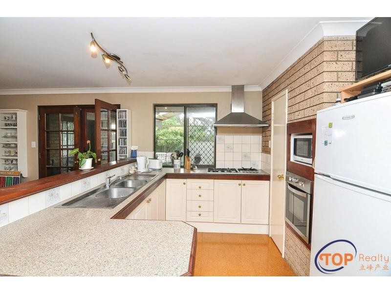 49 Keslake Way, Parkwood WA 6147