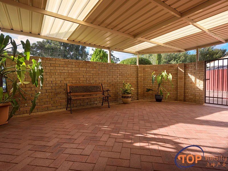 142 Parry Avenue, Bull Creek WA 6149