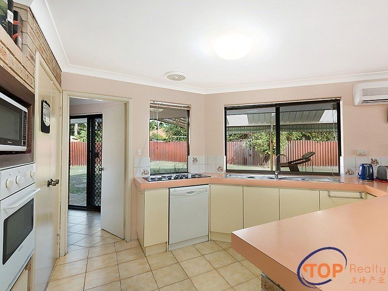 142 Parry Avenue, Bull Creek WA 6149