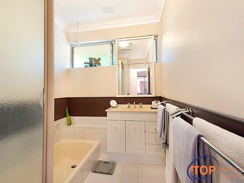 4 Silvertop Terrace, Willetton WA 6155